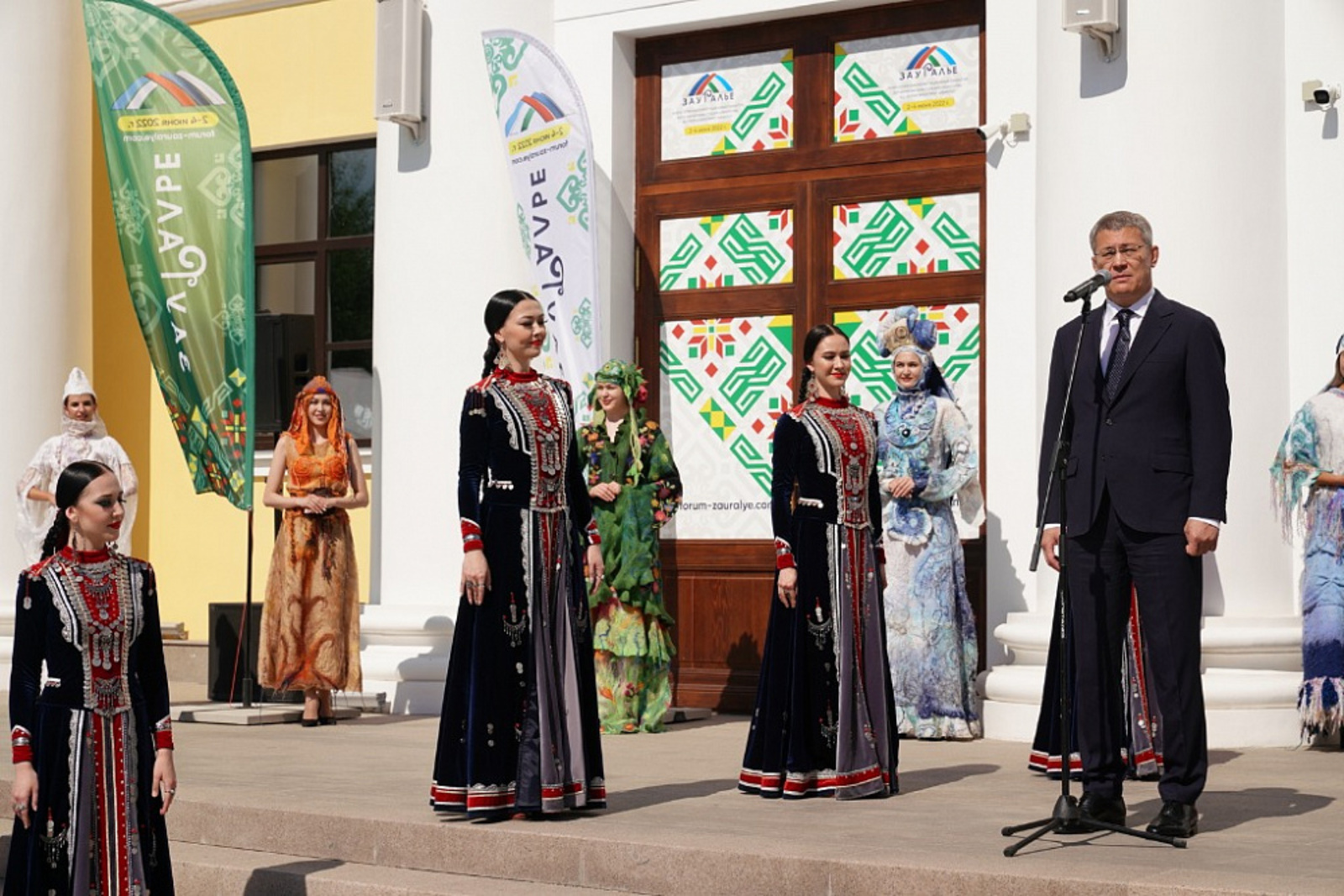 Глава Башкирии дал старт работе IV Всероссийского инвестиционного сабантуя «Зауралье» в Сибае